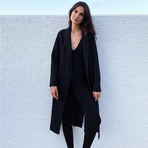 NWT Babaton/Aritzia Luxe Lounge Jacket (Black/Grey, XXS)